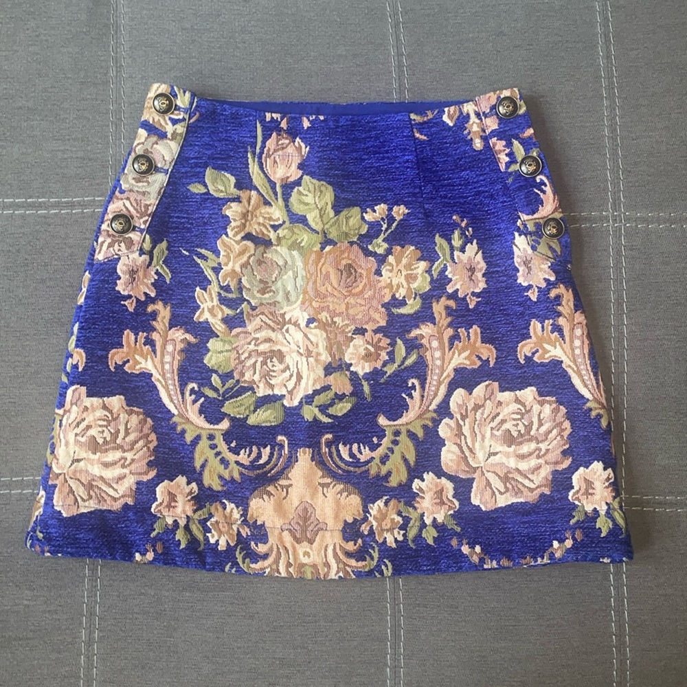 Sold‼️Anthropologie Skirt - Picture 2 of 3